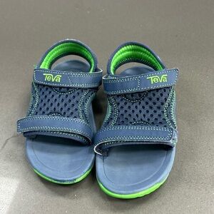 Teva kids sandals size 10